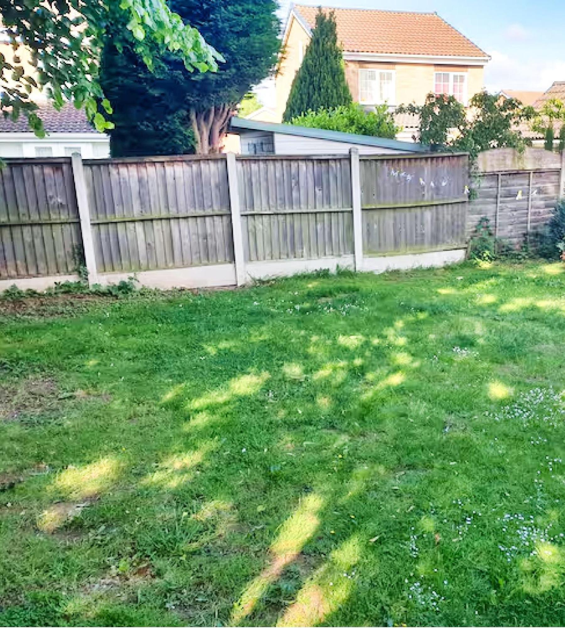 - Hatfield - Great Customer Feedback - 2 Bed Semi Detached House - Private Garden & Parking 2 Cars - Quiet Cul De Sac Location - Dog Friendly - Fast Wifi - Close To Motorway Access